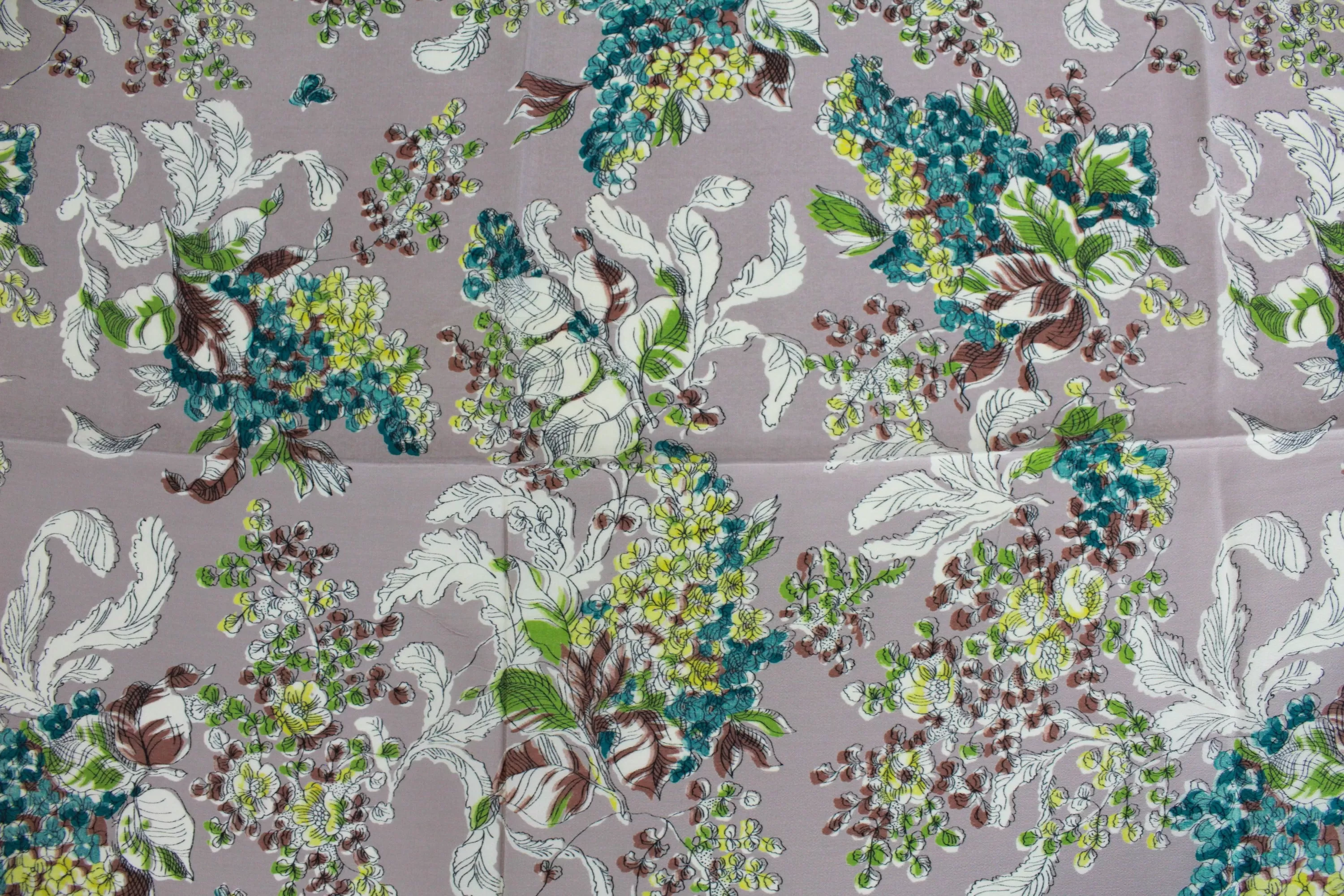 1940s Rayon Floral Print, 3.6 Yards, Soft Floral Print Vintage Sewing Fabric Dressmaking