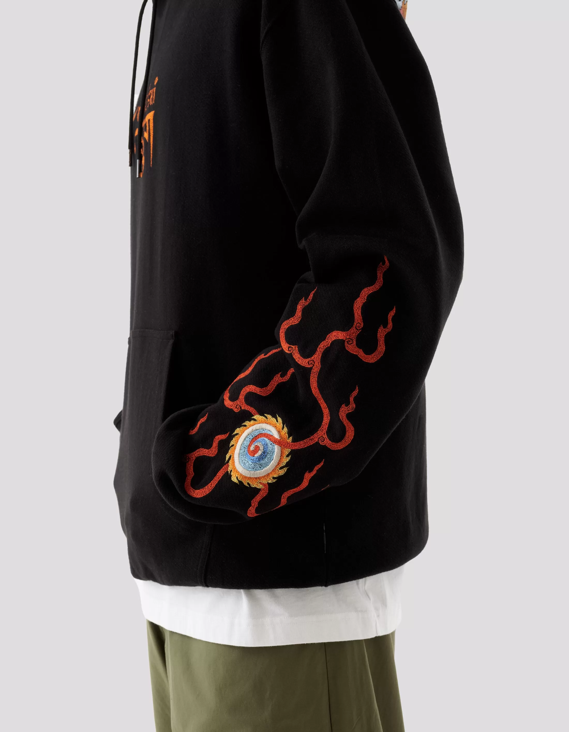 5016 Abundance Dragon Hooded Sweat Black