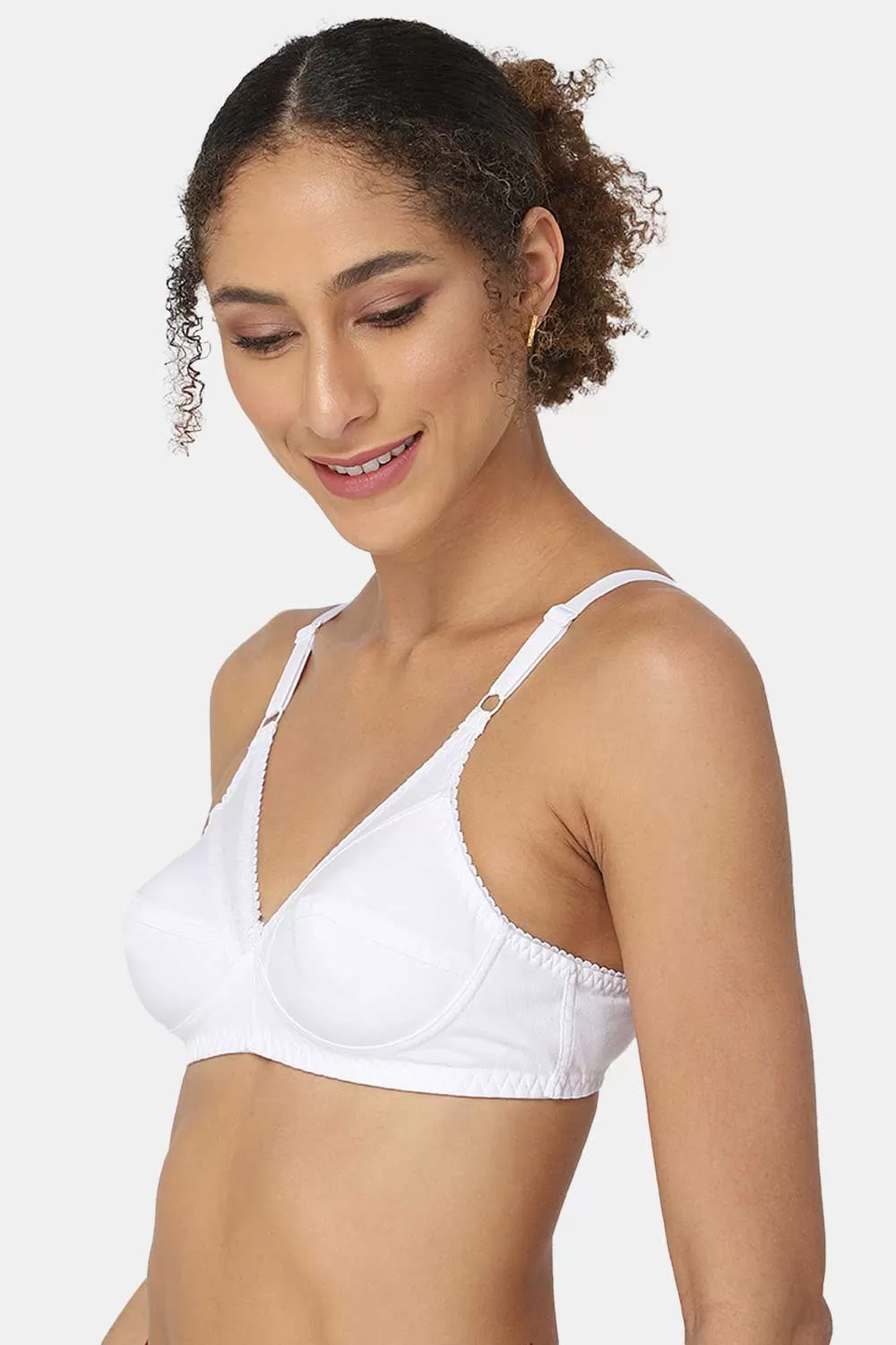 Medium Coverage Non-Padded Non-Wired Naidu Hall Everyday Saree Bra - Charmi