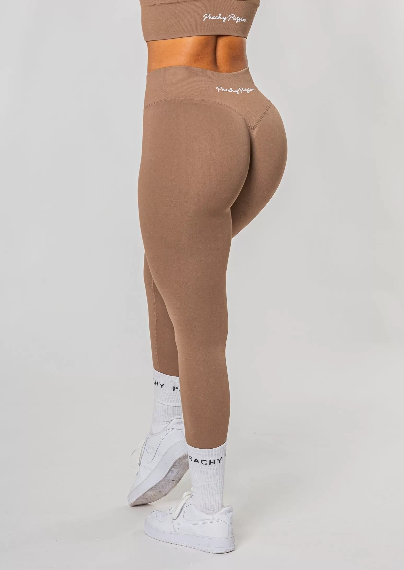 [VORBESTELLUNG] PURPOSE Scrunch Leggings