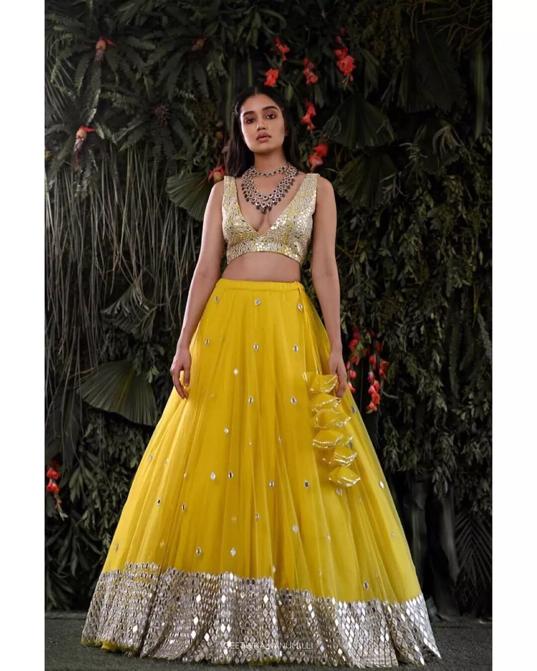 YELLOW-TAPETA-SILK-MIRROR-HALDI-LEHNGHA-CHOLI